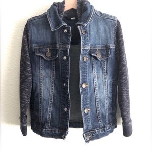 OshKosh B’ gosh Denim Hoodie Jacket Size 5T Boy/Girl Unisex